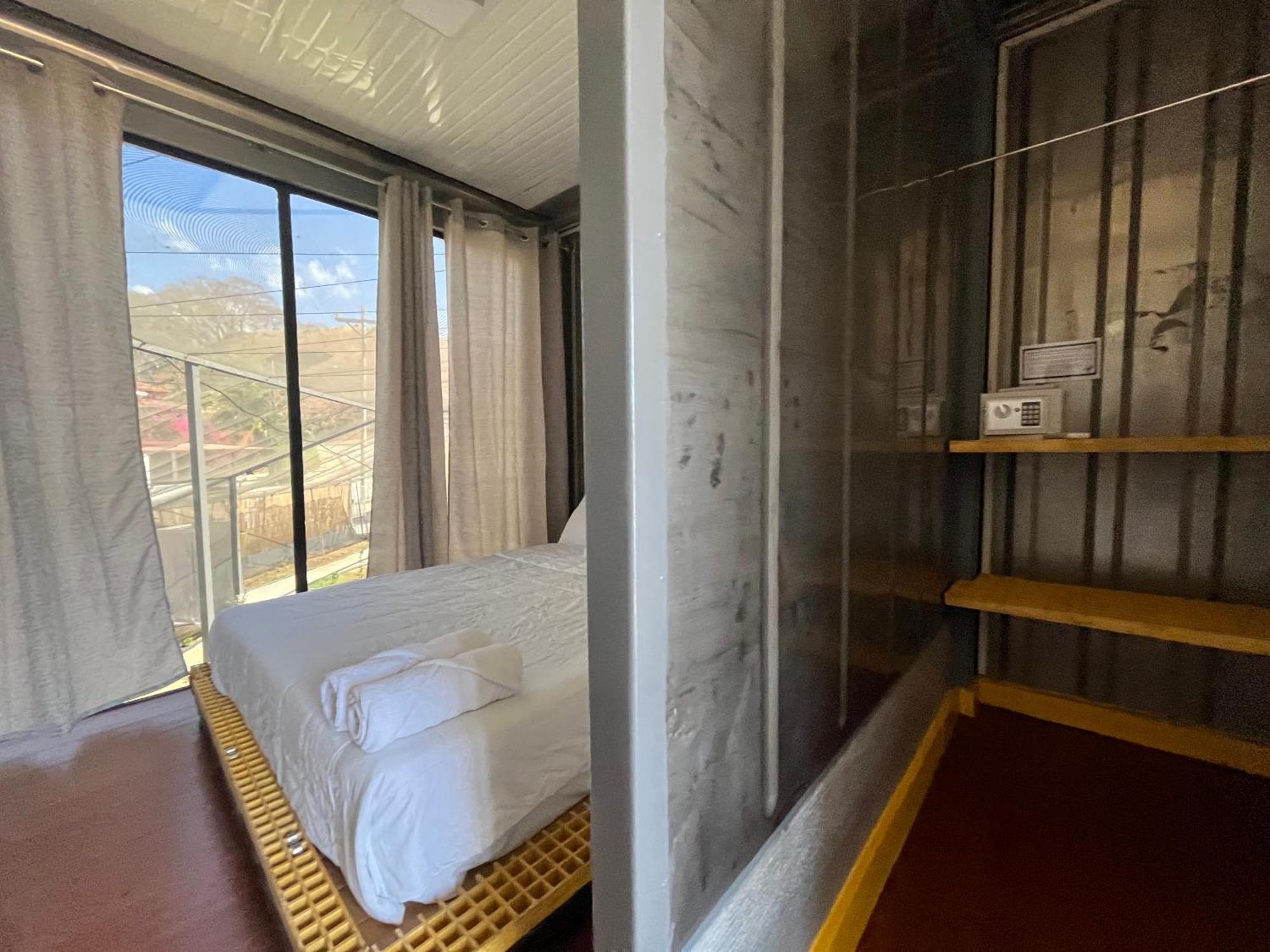 Pupa House - Capsule Hotel - Adults Only Tamarindo Exterior photo
